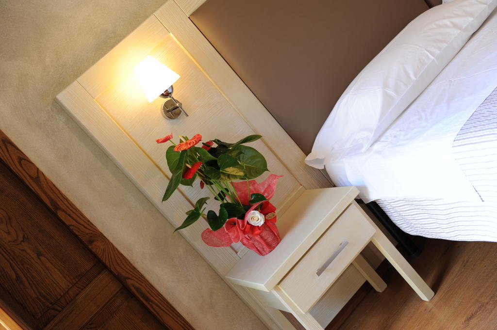 Super Relais Stella Hotel Signa Phòng bức ảnh